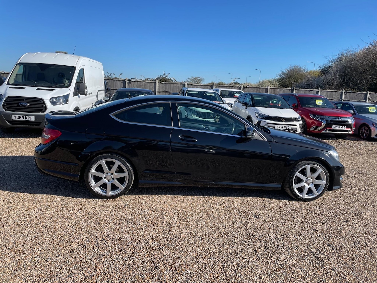 Used Mercedes-Benz C Class 2015 for sale - 77670619: Photo 8