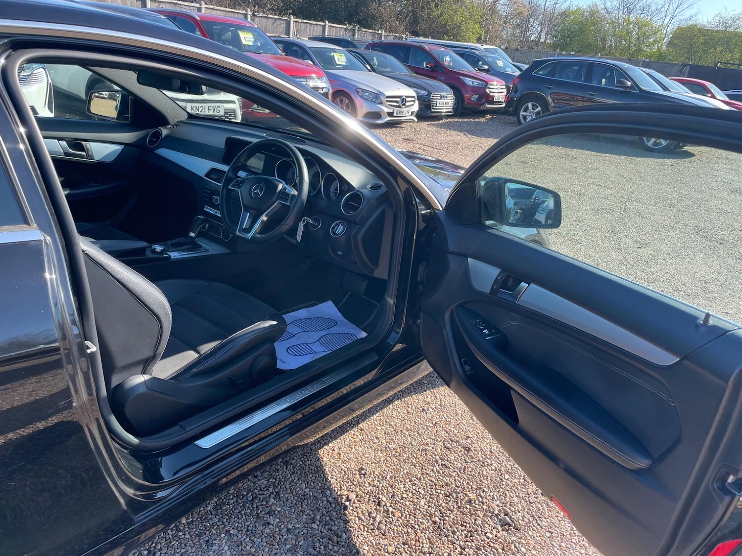 Used Mercedes-Benz C Class 2015 for sale - 77670619: Photo 9