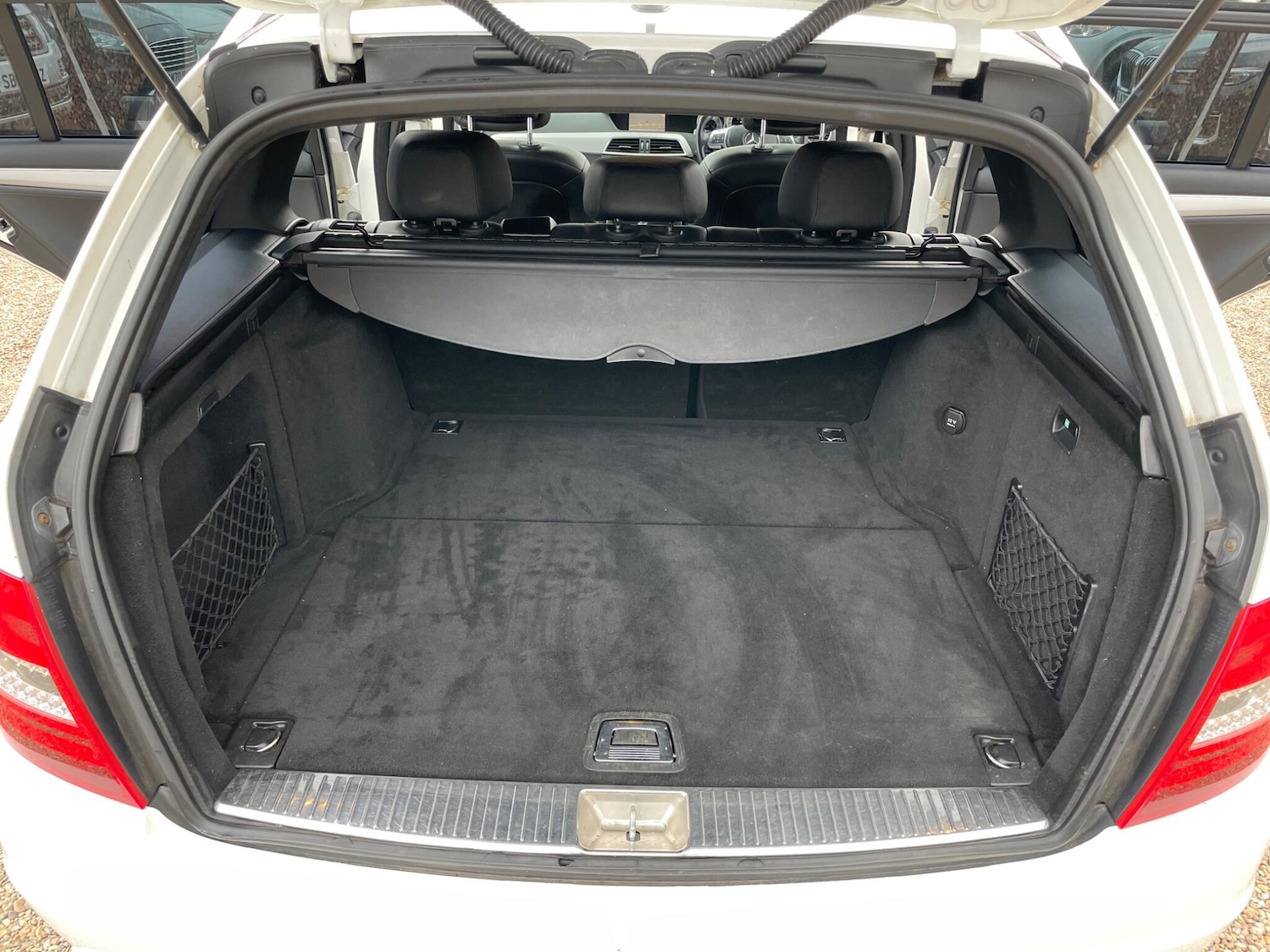 Used Mercedes-Benz C Class 2013 for sale - 78127528: Photo 44