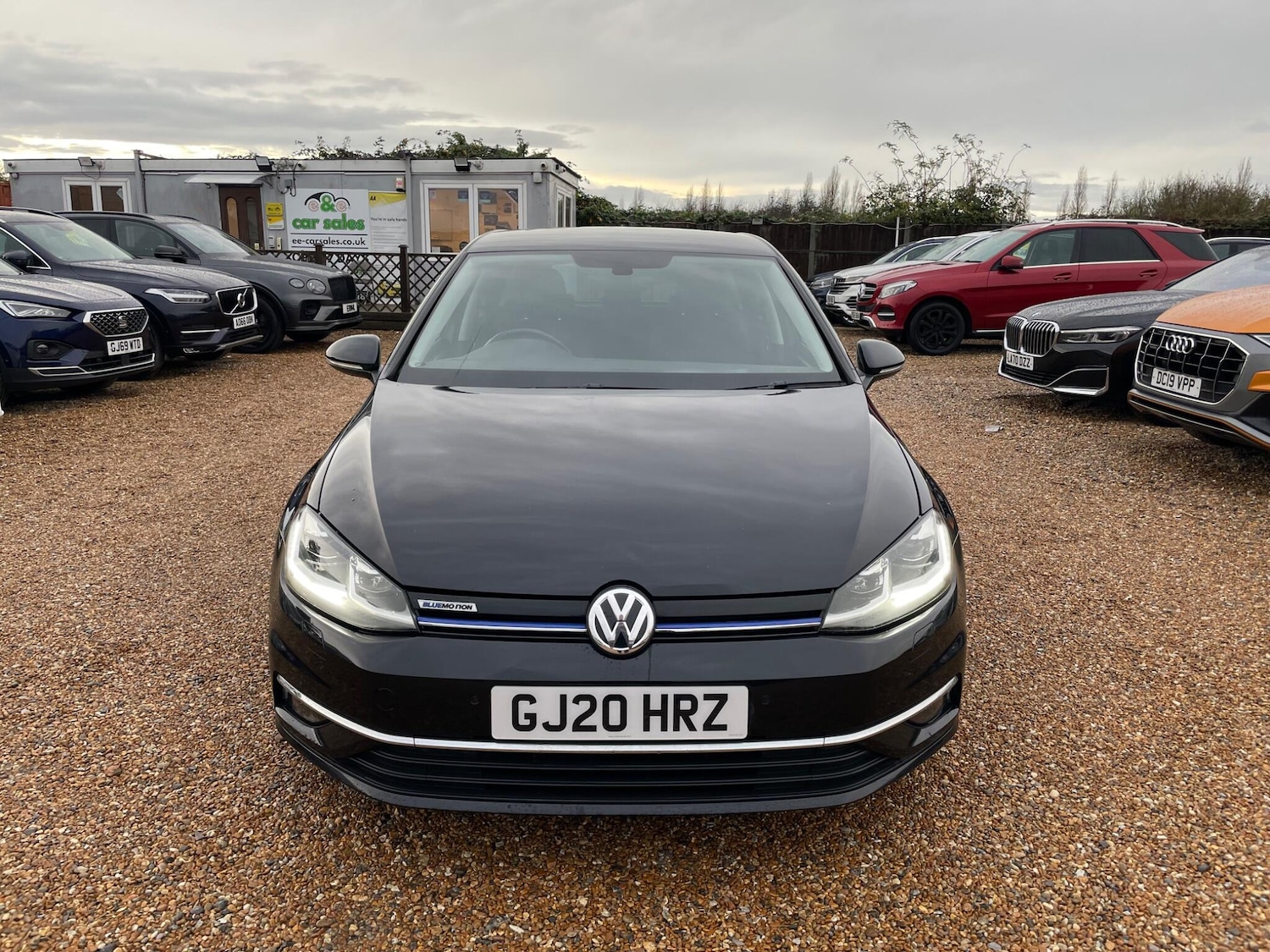 Used Volkswagen Golf 2020 for sale - 77501782: Photo 2