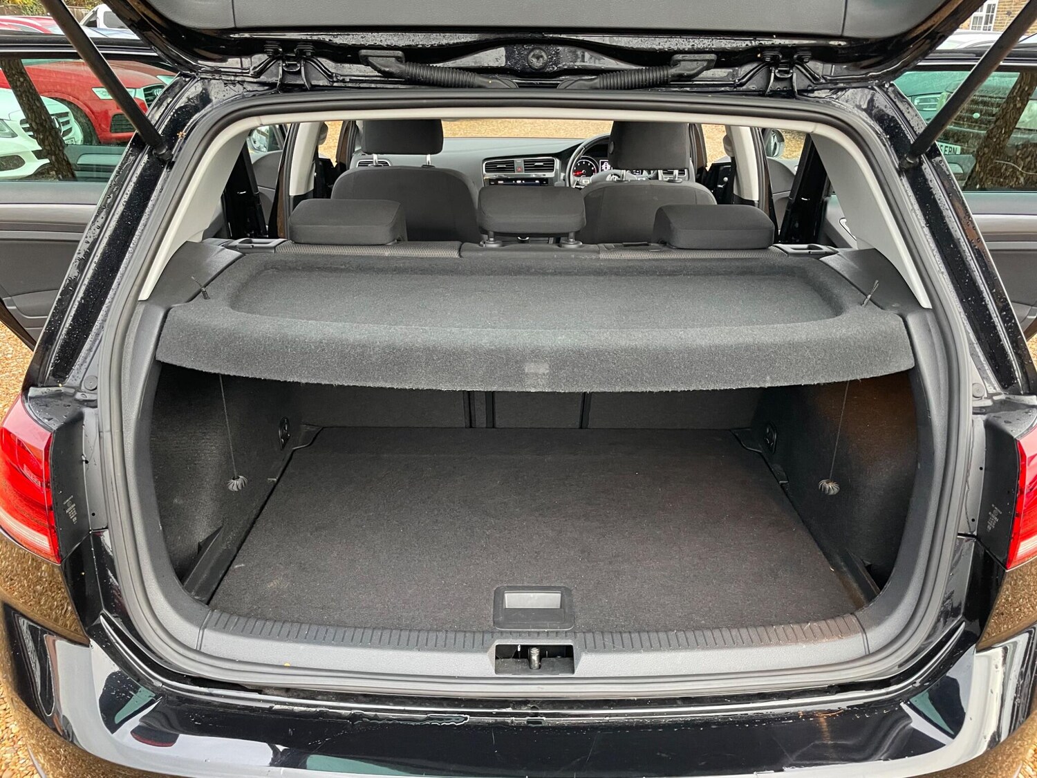 Used Volkswagen Golf 2020 for sale - 77501782: Photo 37