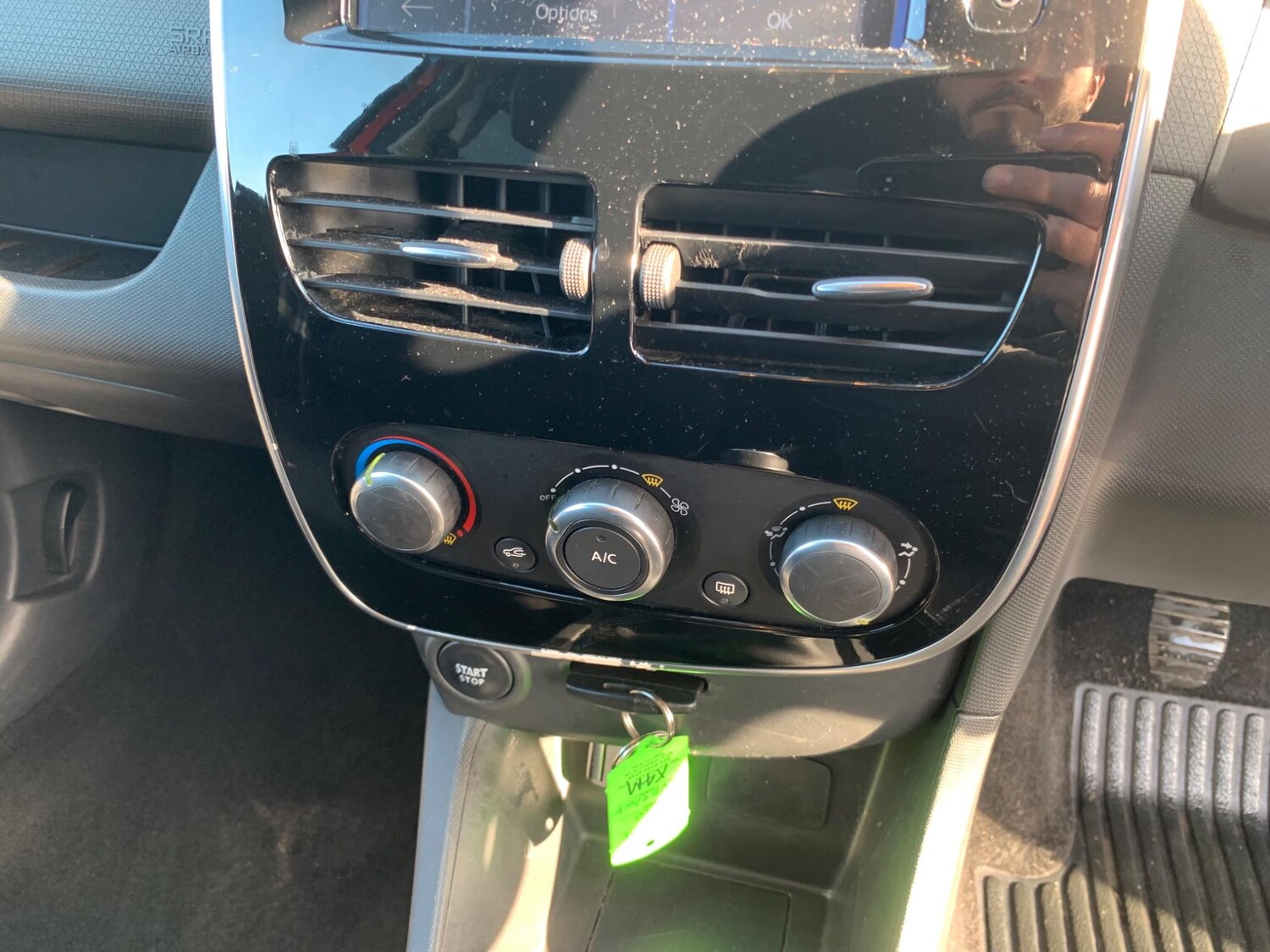 Used Renault Clio 2015 for sale - 77501833: Photo 15