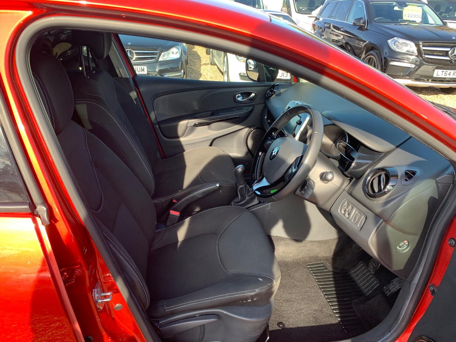 Used Renault Clio 2015 for sale - 77501833: Photo 17