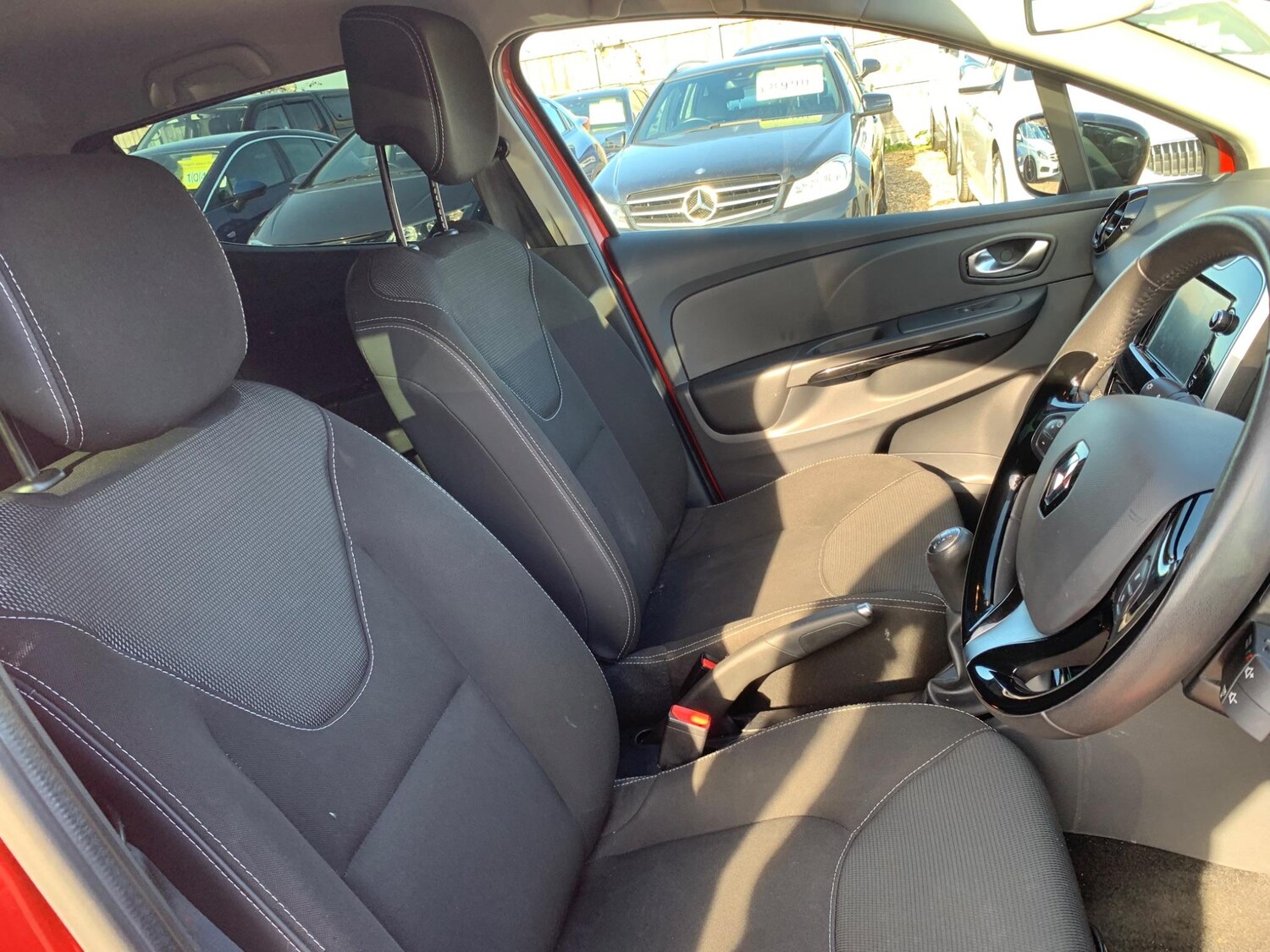 Used Renault Clio 2015 for sale - 77501833: Photo 20