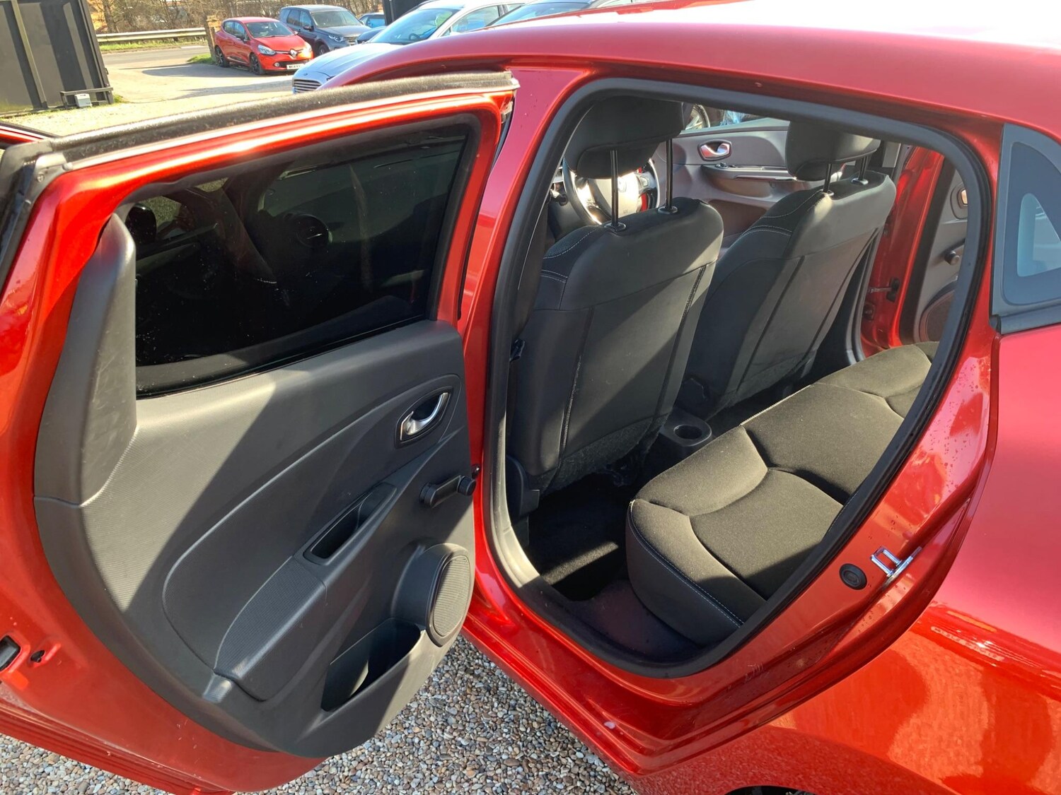 Used Renault Clio 2015 for sale - 77501833: Photo 27