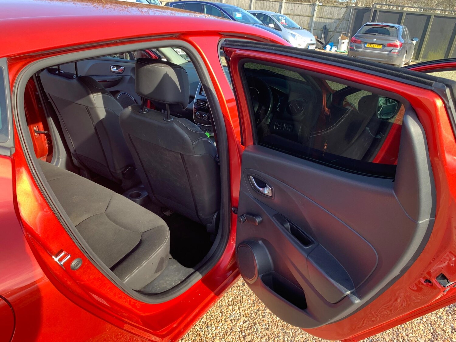 Used Renault Clio 2015 for sale - 77501833: Photo 32