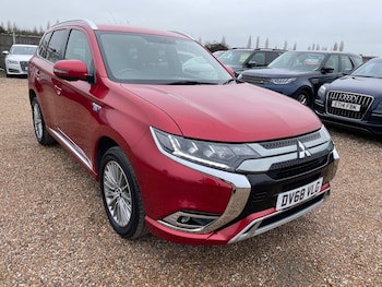 Mitsubishi Outlander feature image
