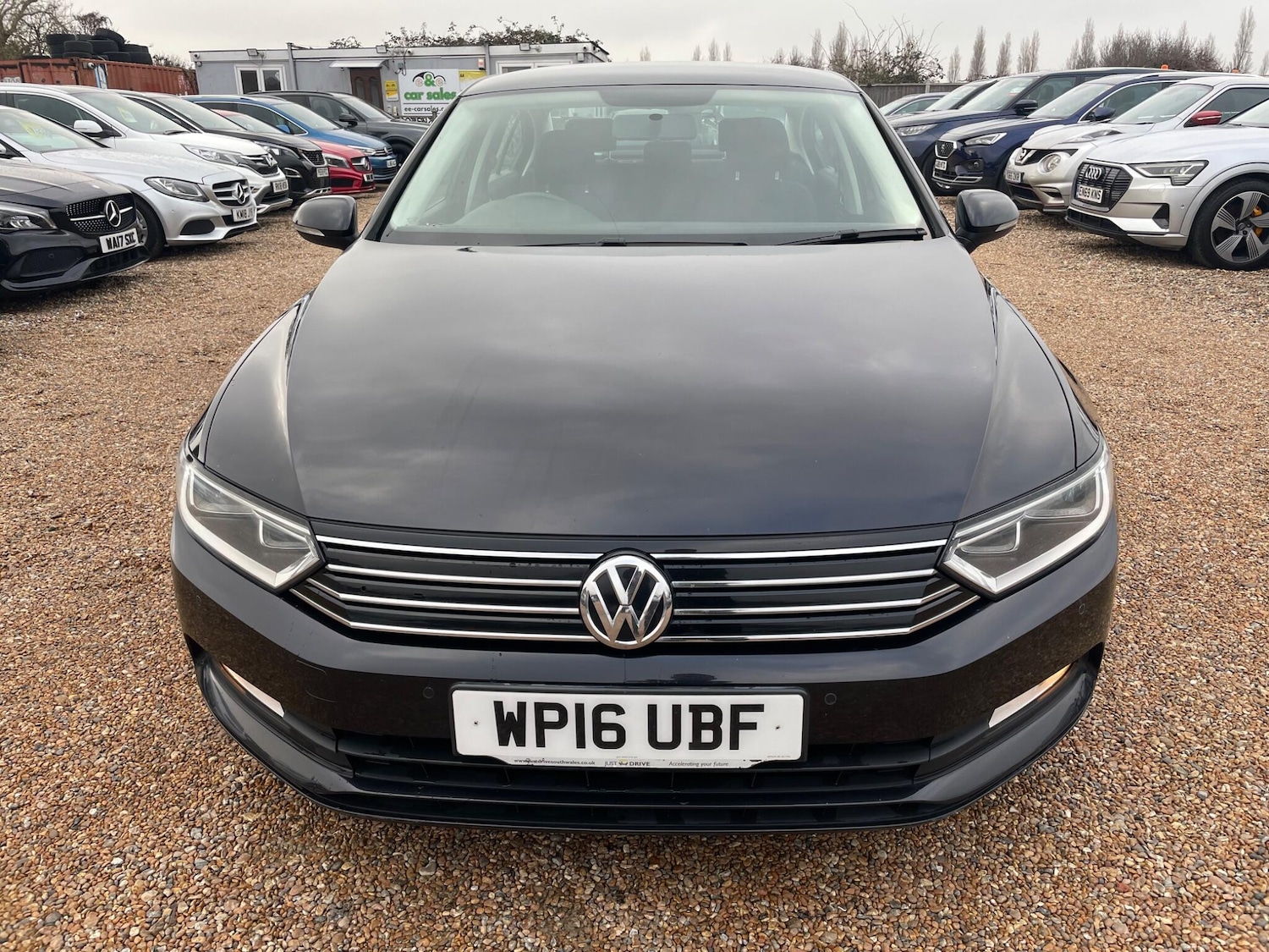 Used Volkswagen Passat for sale - 77501812: Photo 2