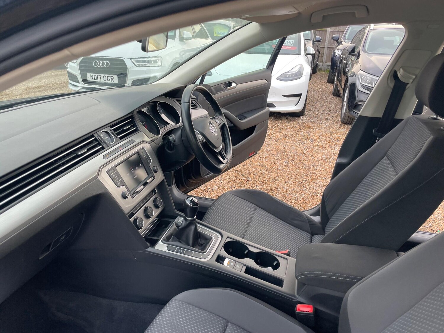 Used Volkswagen Passat for sale - 77501812: Photo 25