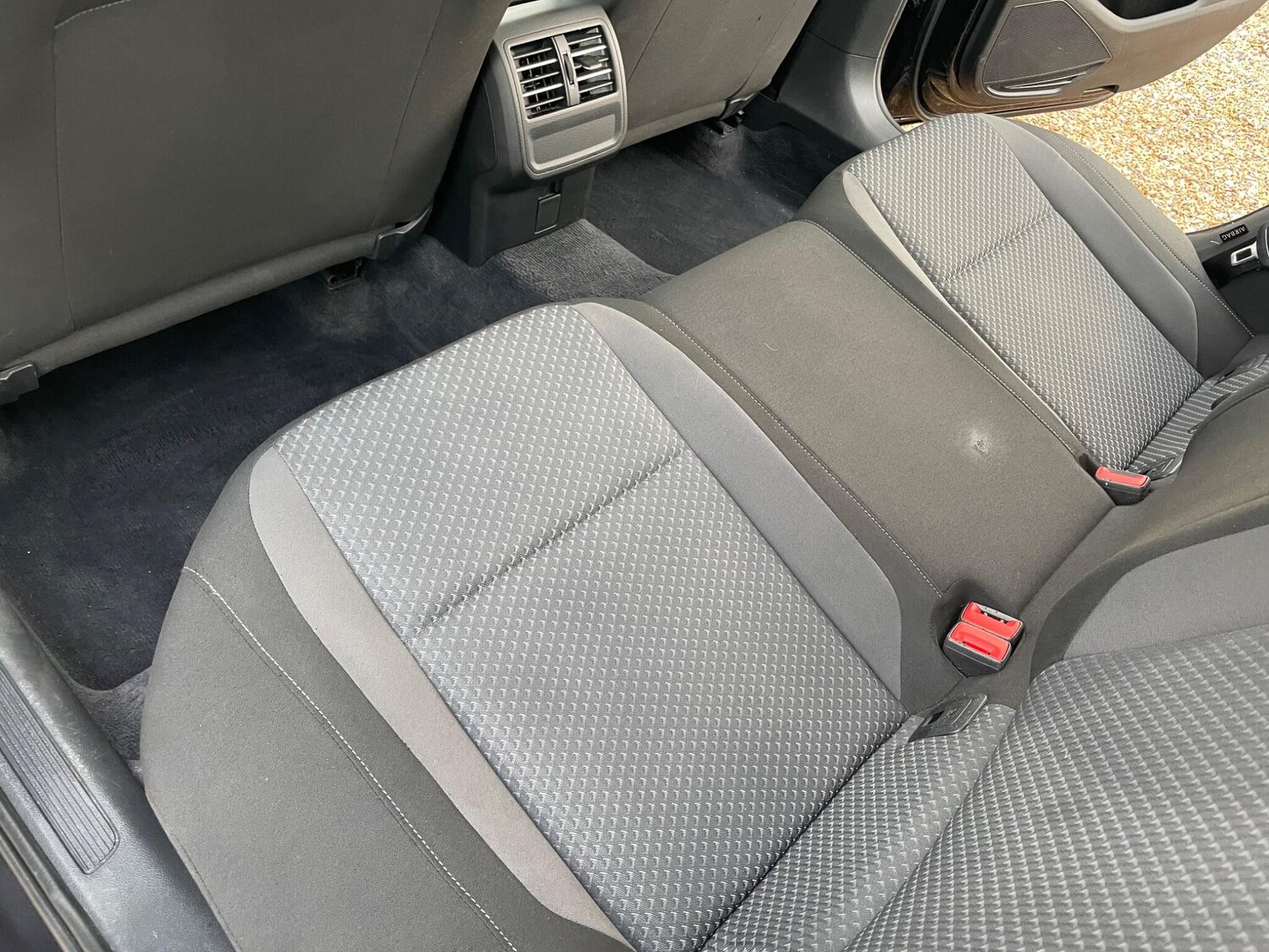 Used Volkswagen Passat for sale - 77501812: Photo 34