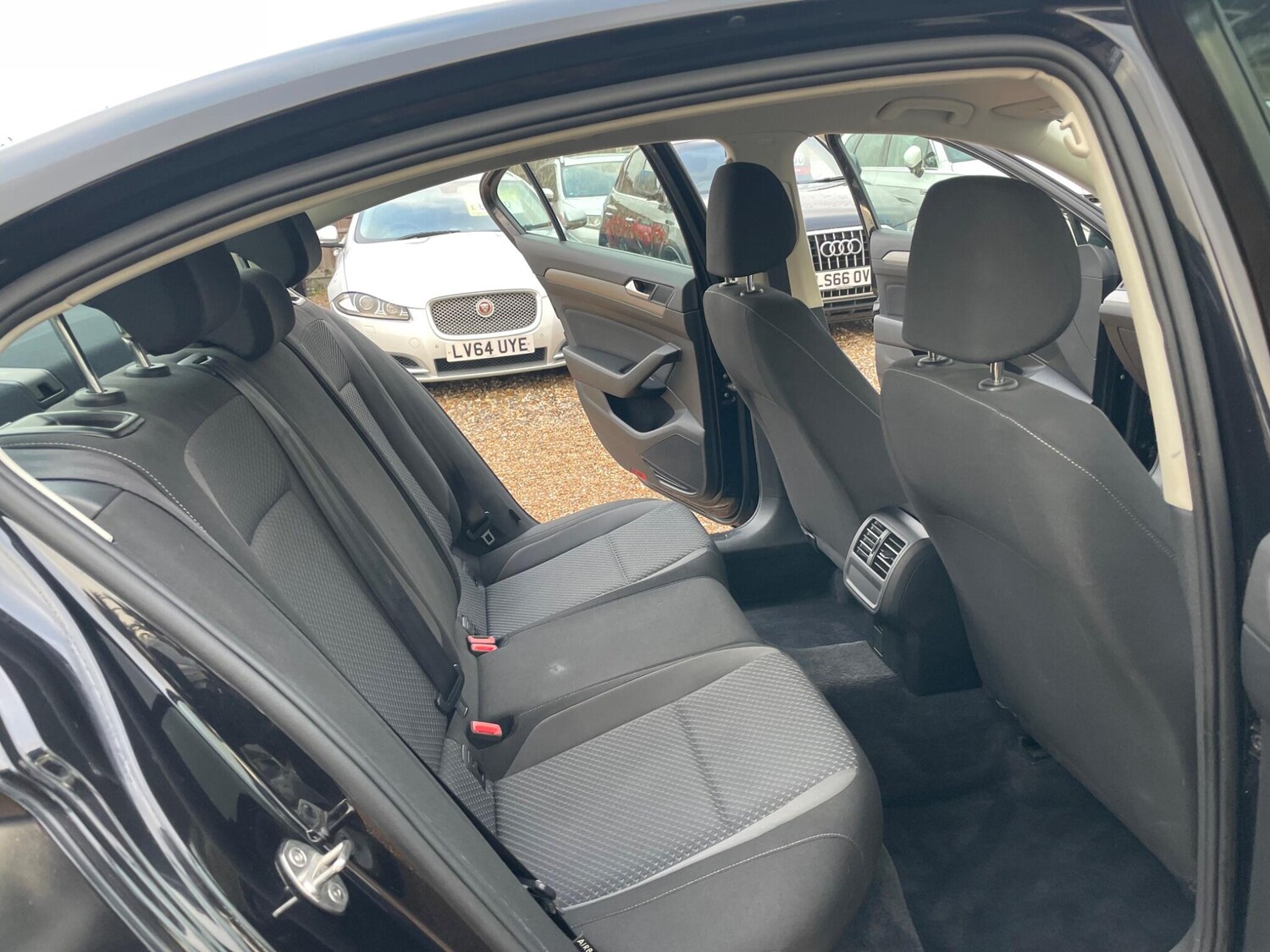 Used Volkswagen Passat for sale - 77501812: Photo 37