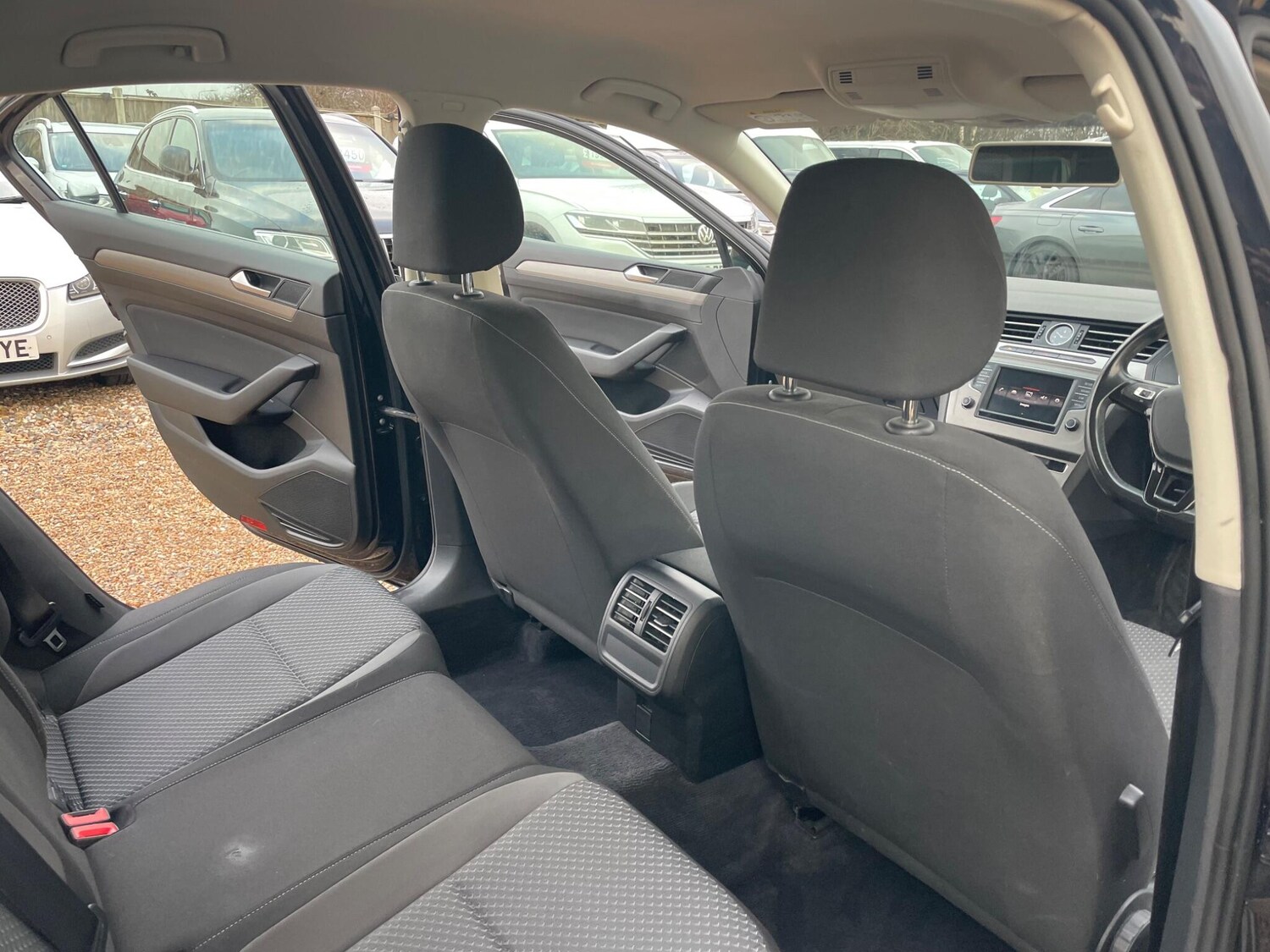 Used Volkswagen Passat for sale - 77501812: Photo 38