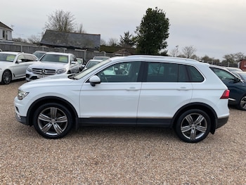 Used Volkswagen Tiguan 2017 for sale - 77523525: Photo