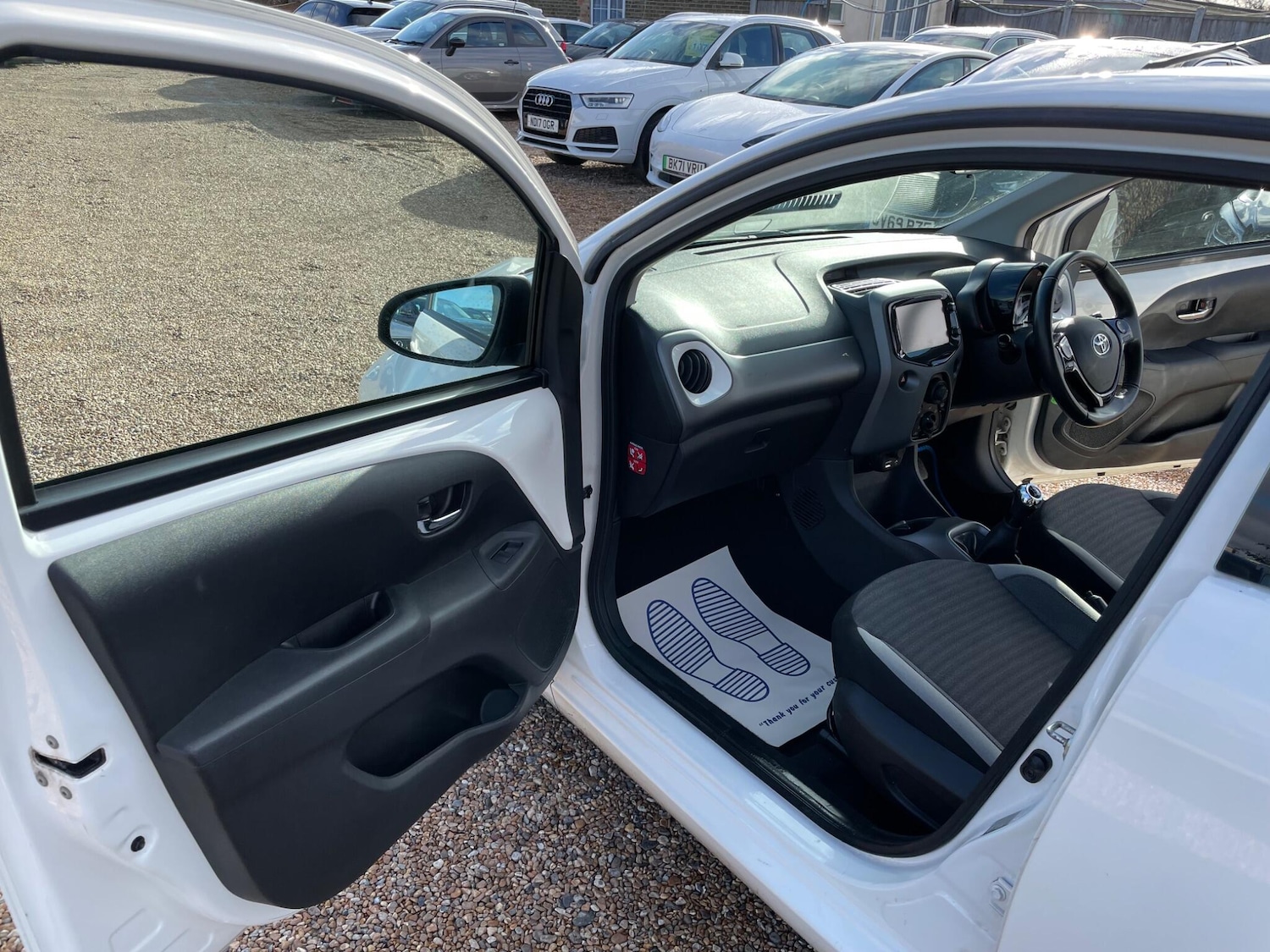 Used Toyota AYGO 2018 for sale - 77501796: Photo 25