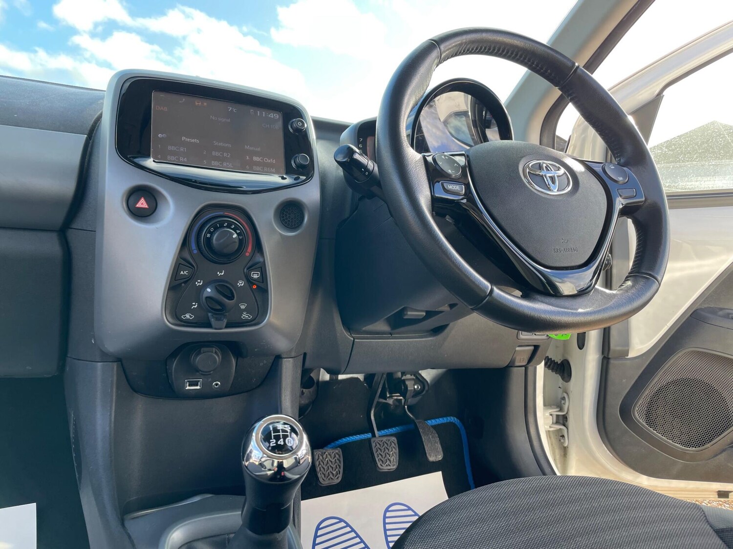 Used Toyota AYGO 2018 for sale - 77501796: Photo 32