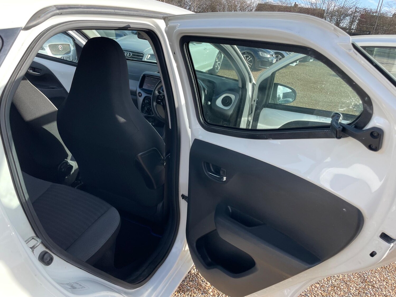 Used Toyota AYGO 2018 for sale - 77501796: Photo 38