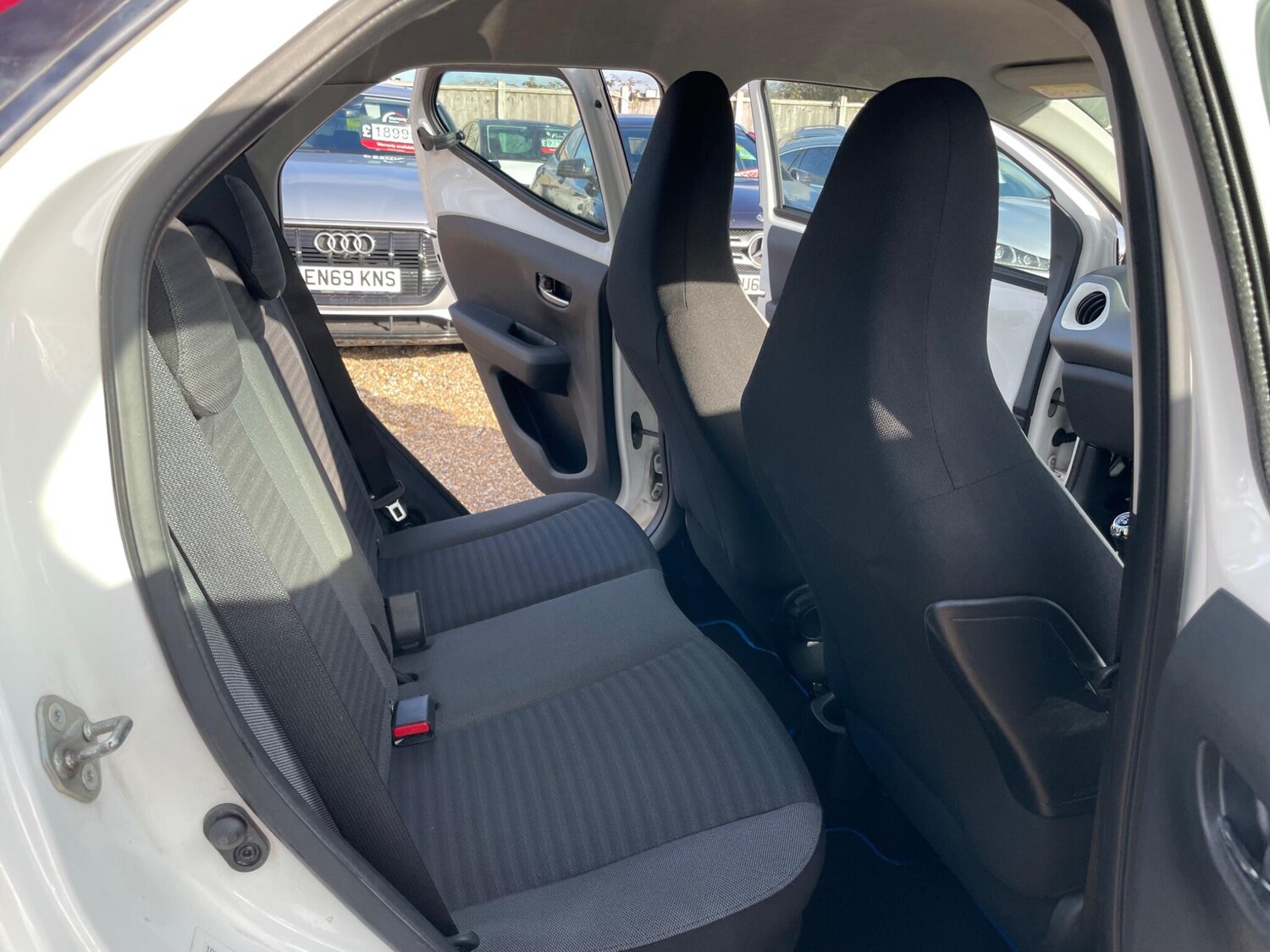 Used Toyota AYGO 2018 for sale - 77501796: Photo 39