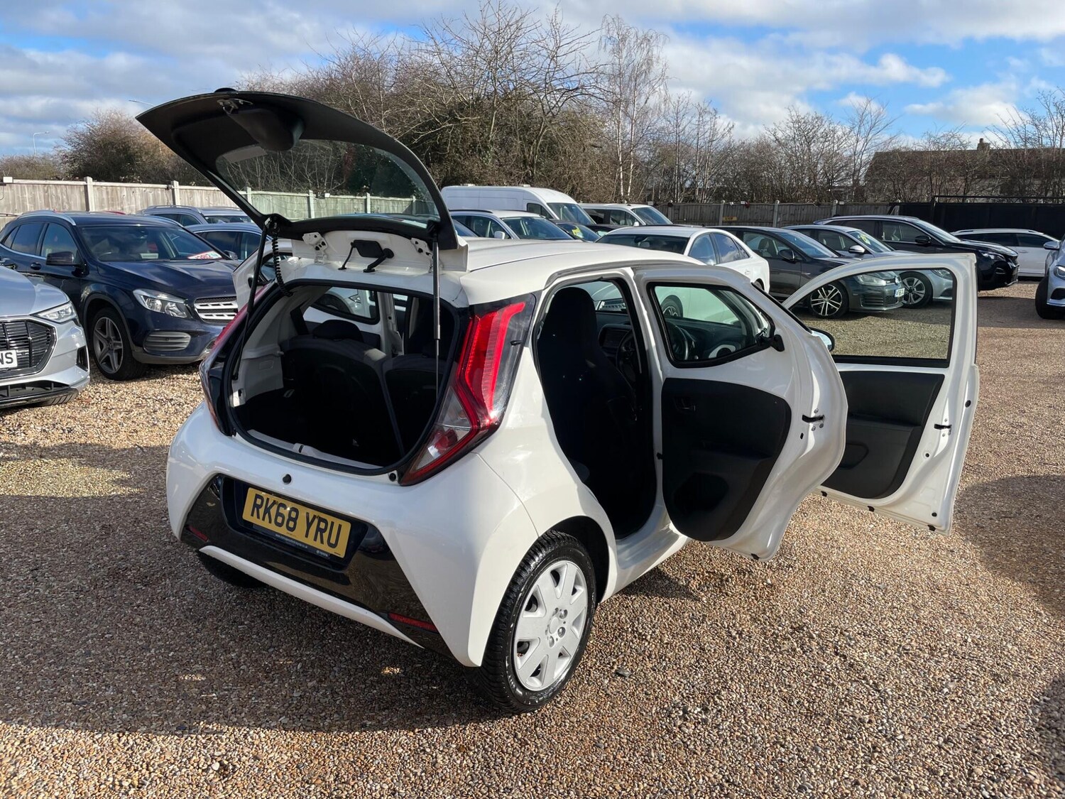 Used Toyota AYGO 2018 for sale - 77501796: Photo 46