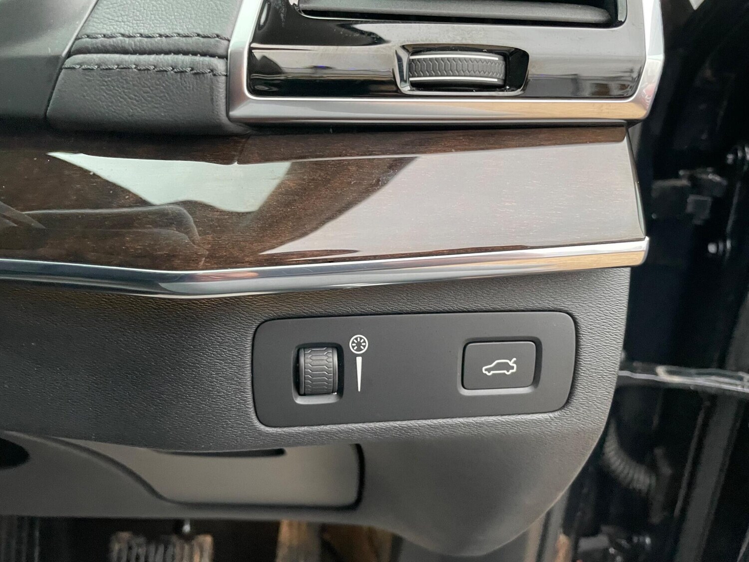 Used Volvo XC90 2016 for sale - 77501771: Photo 12