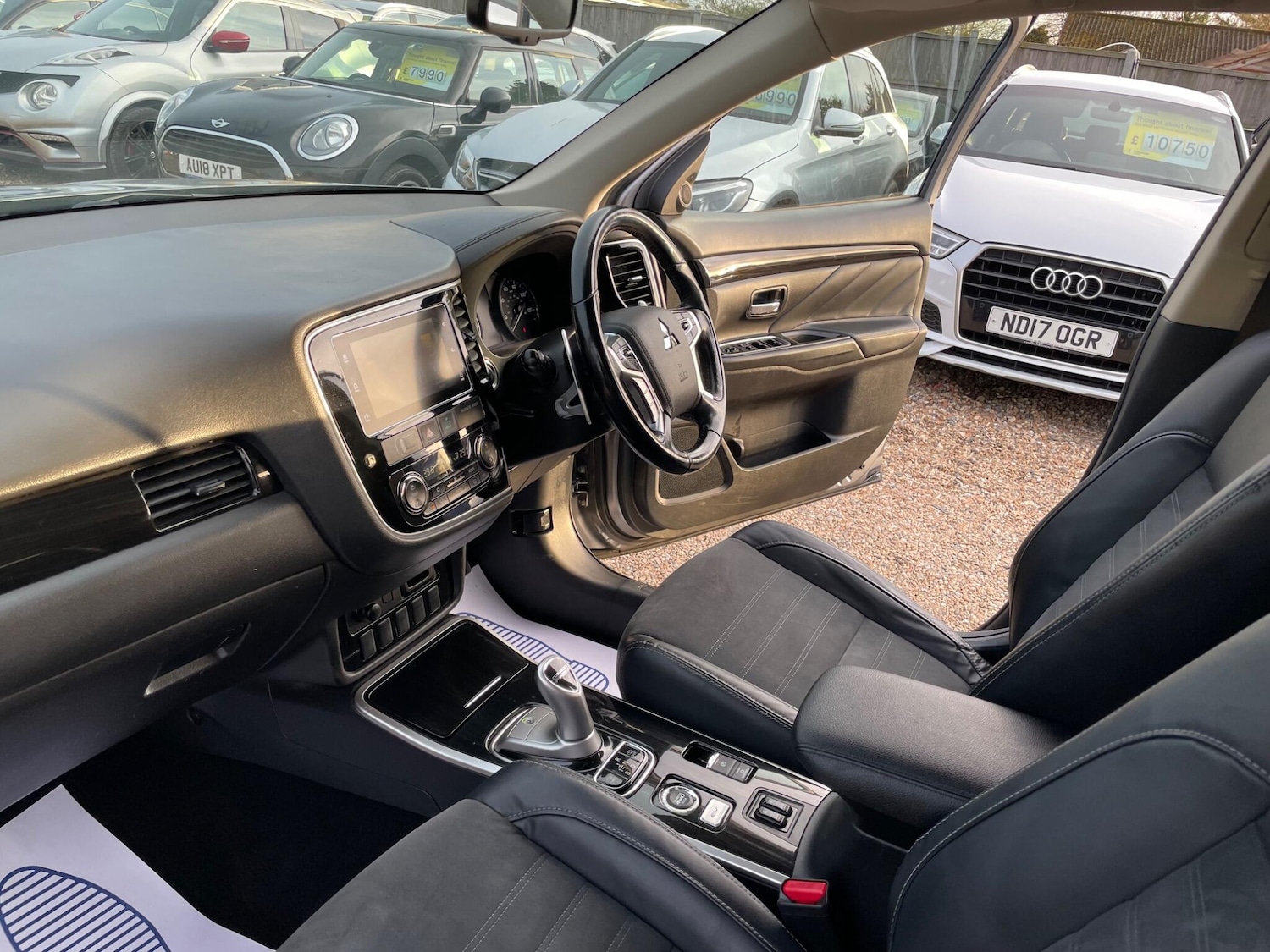 Used Mitsubishi Outlander 2017 for sale - 77882827: Photo 28