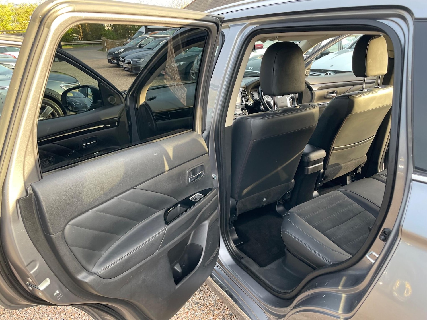 Used Mitsubishi Outlander 2017 for sale - 77882827: Photo 34