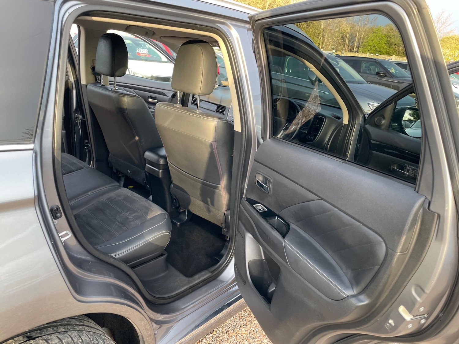 Used Mitsubishi Outlander 2017 for sale - 77882827: Photo 39