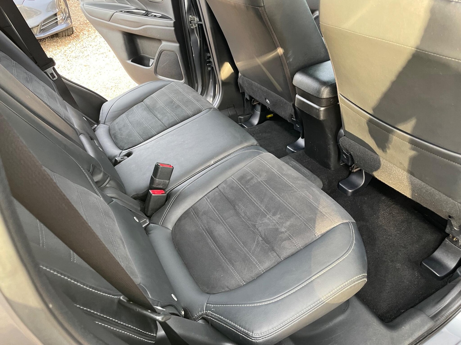 Used Mitsubishi Outlander 2017 for sale - 77882827: Photo 42