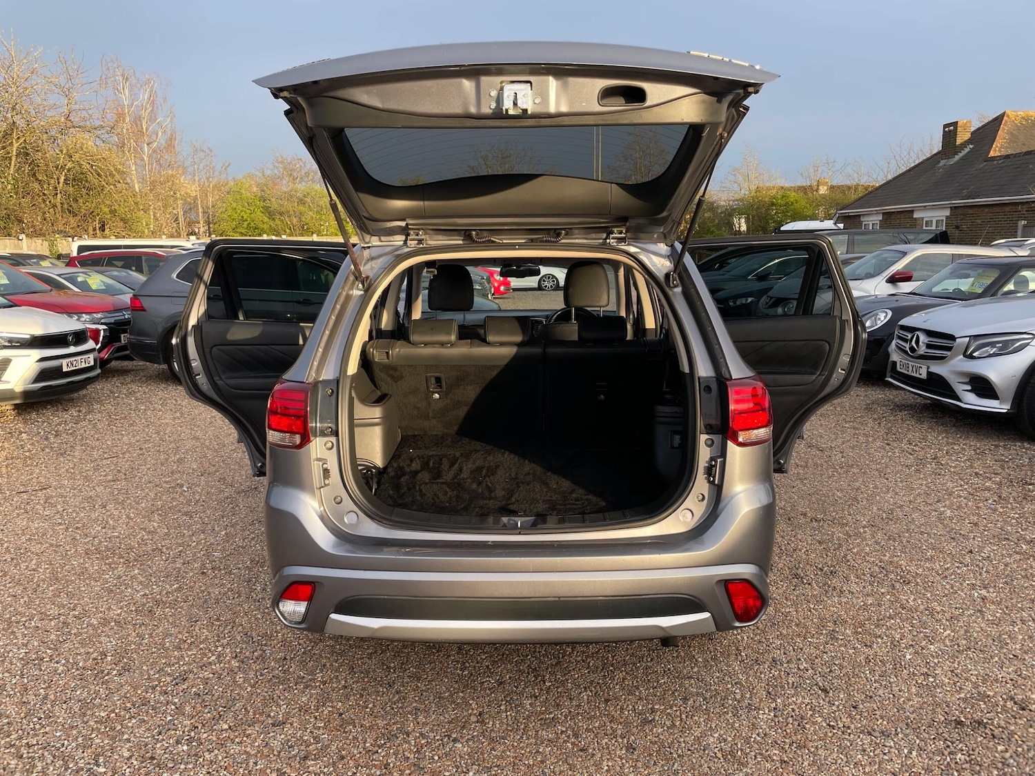 Used Mitsubishi Outlander 2017 for sale - 77882827: Photo 46