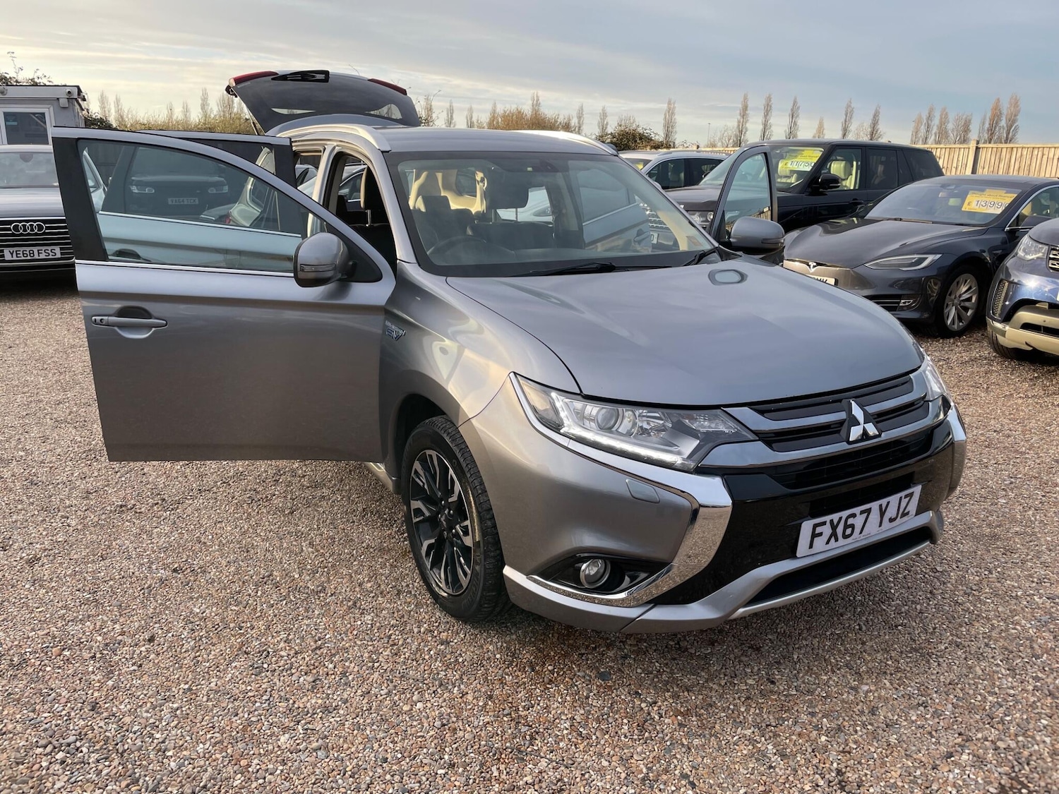 Used Mitsubishi Outlander 2017 for sale - 77882827: Photo 48