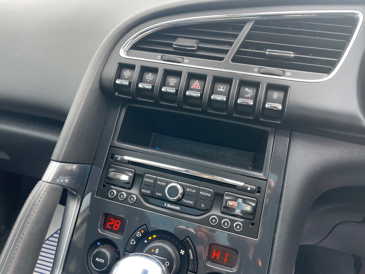 Used Peugeot 3008 for sale - 77501824: Photo 16