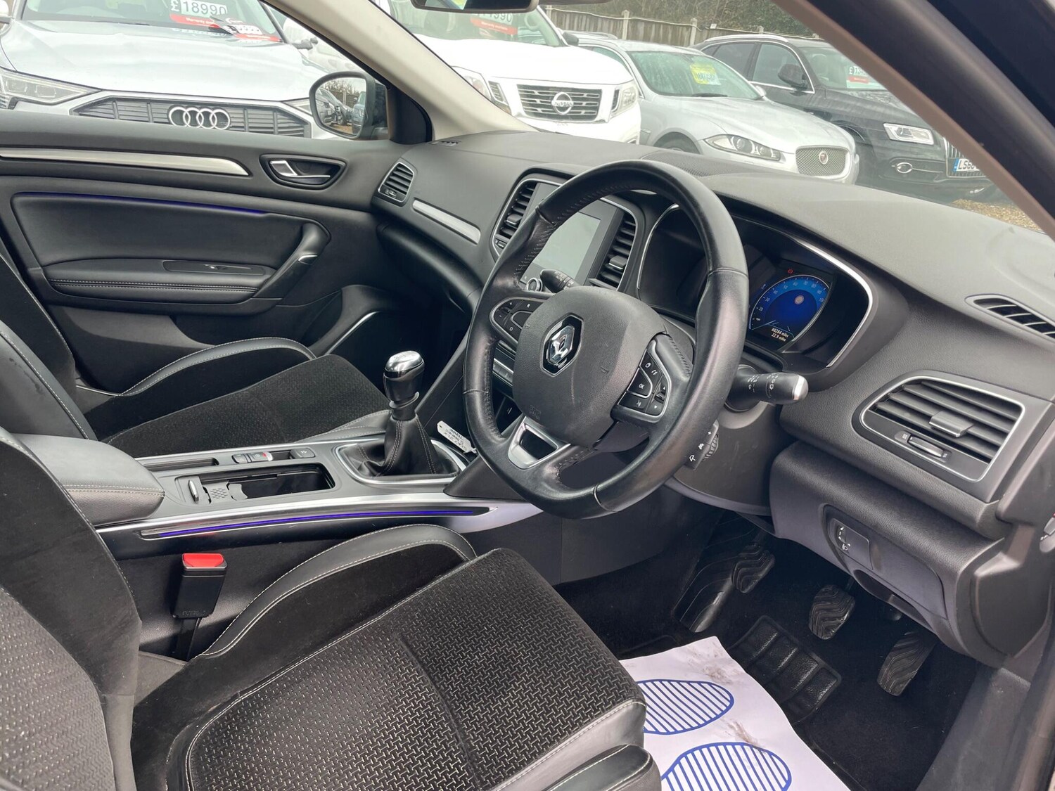 Used Renault Megane 2017 for sale - 77501773: Photo 10