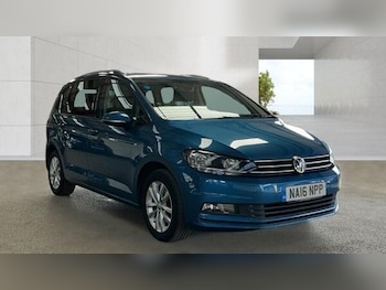 Used Volkswagen Touran 2016 for sale - 79132075: Photo
