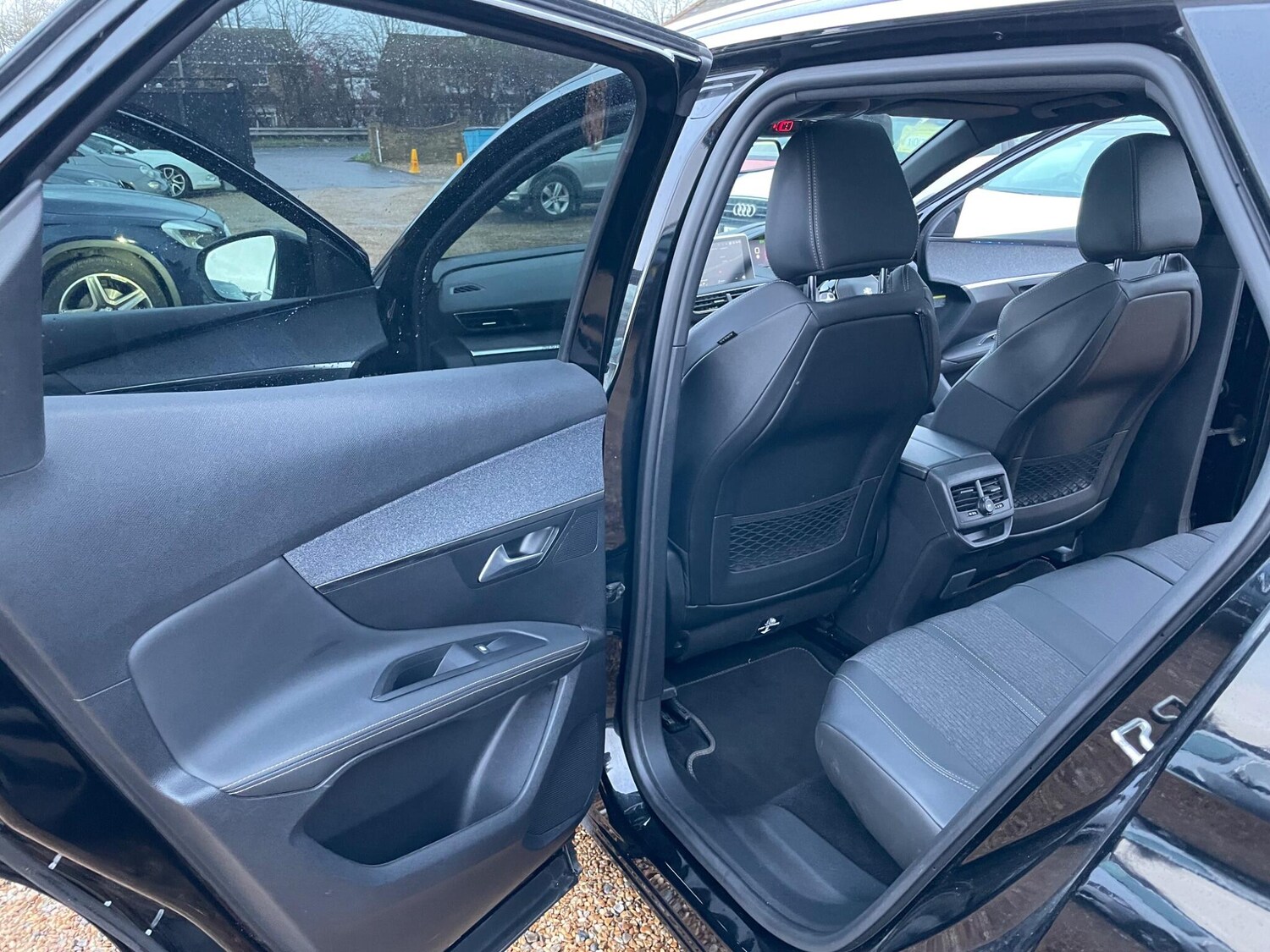 Used Peugeot 3008 2019 for sale - 77501798: Photo 37