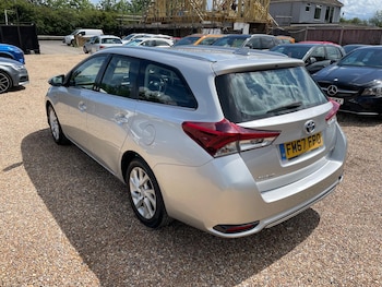 Used Toyota Auris 2018 for sale - 78783584: Photo
