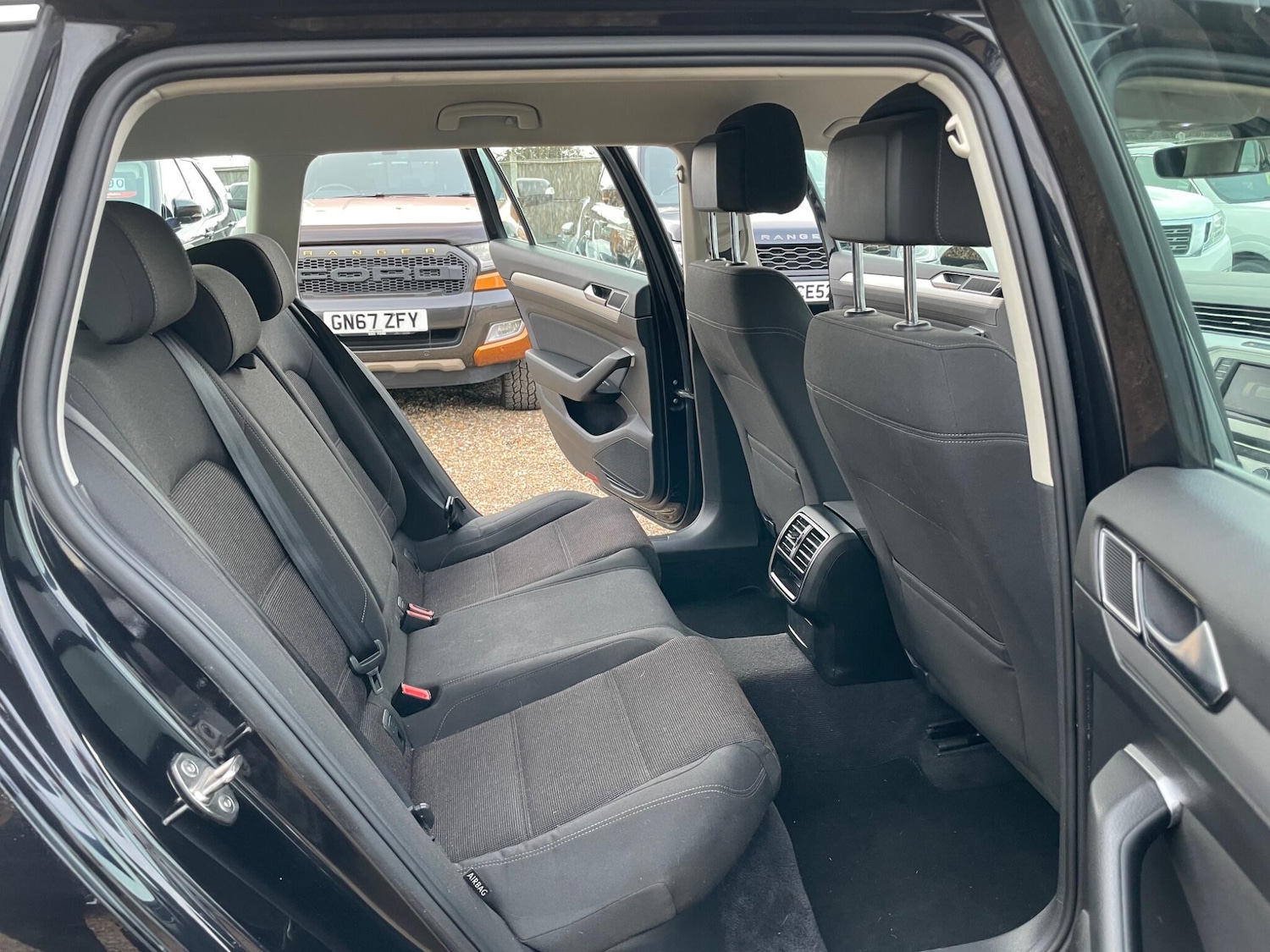 Used Volkswagen Passat 2015 for sale - 77511023: Photo 36