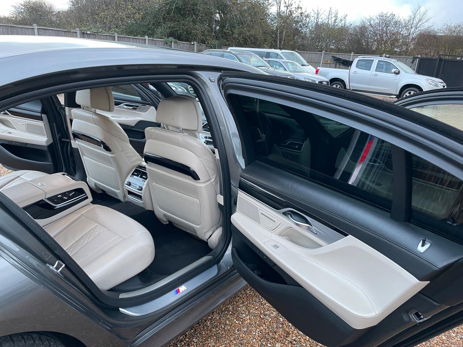 Used BMW 7 Series 2018 for sale - 77501830: Photo 32