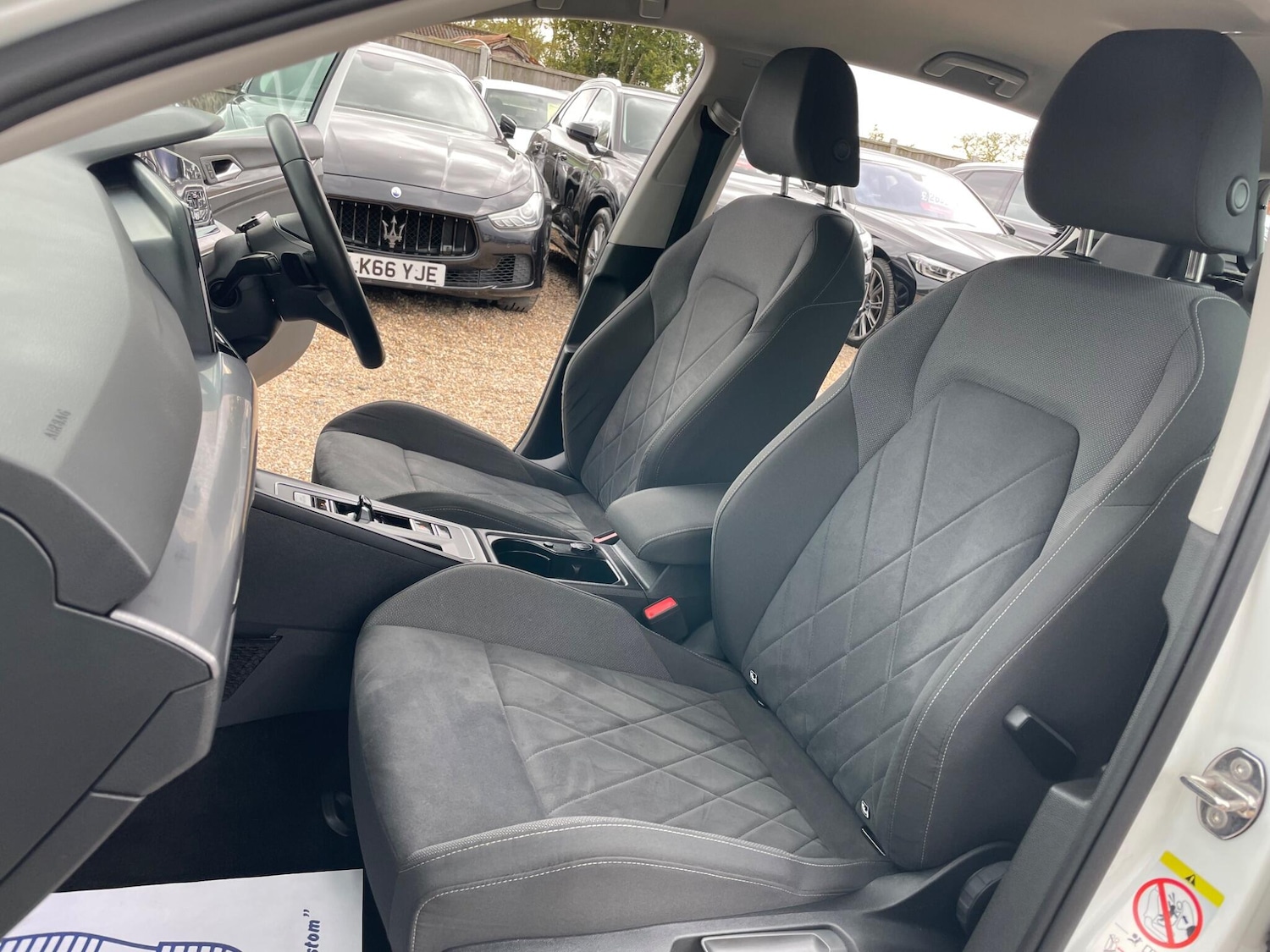 Used Volkswagen Golf 2022 for sale - 78072567: Photo 34