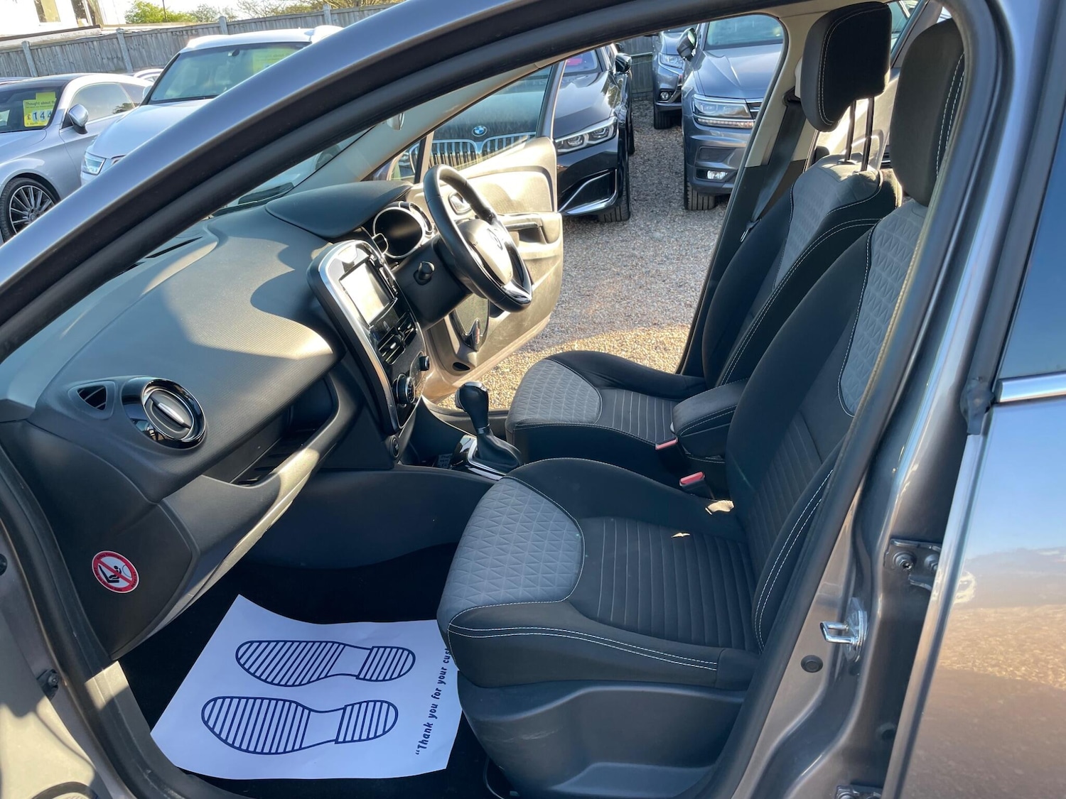 Used Renault Clio for sale - 77925759: Photo 21