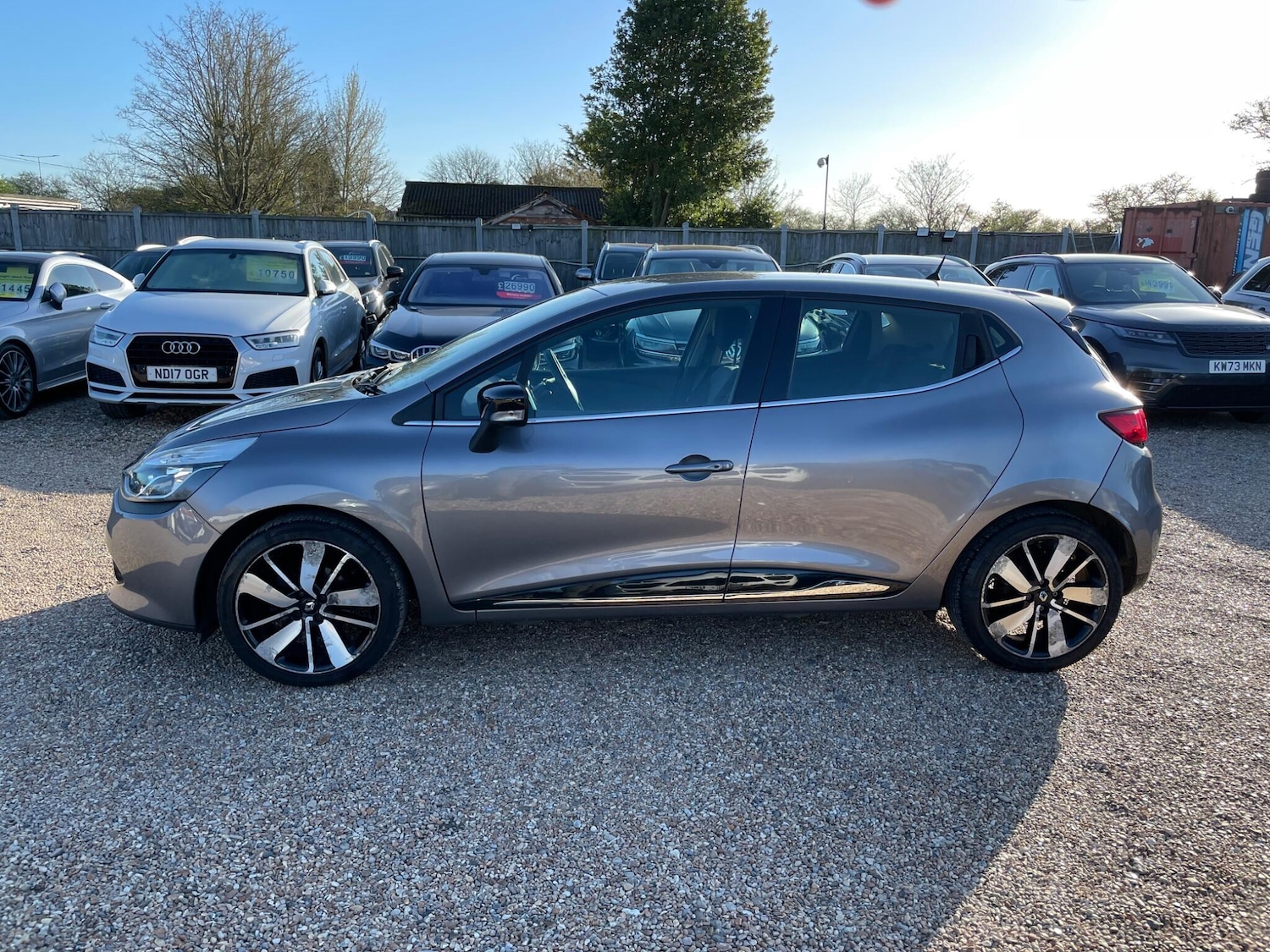 Used Renault Clio for sale - 77925759: Photo 4