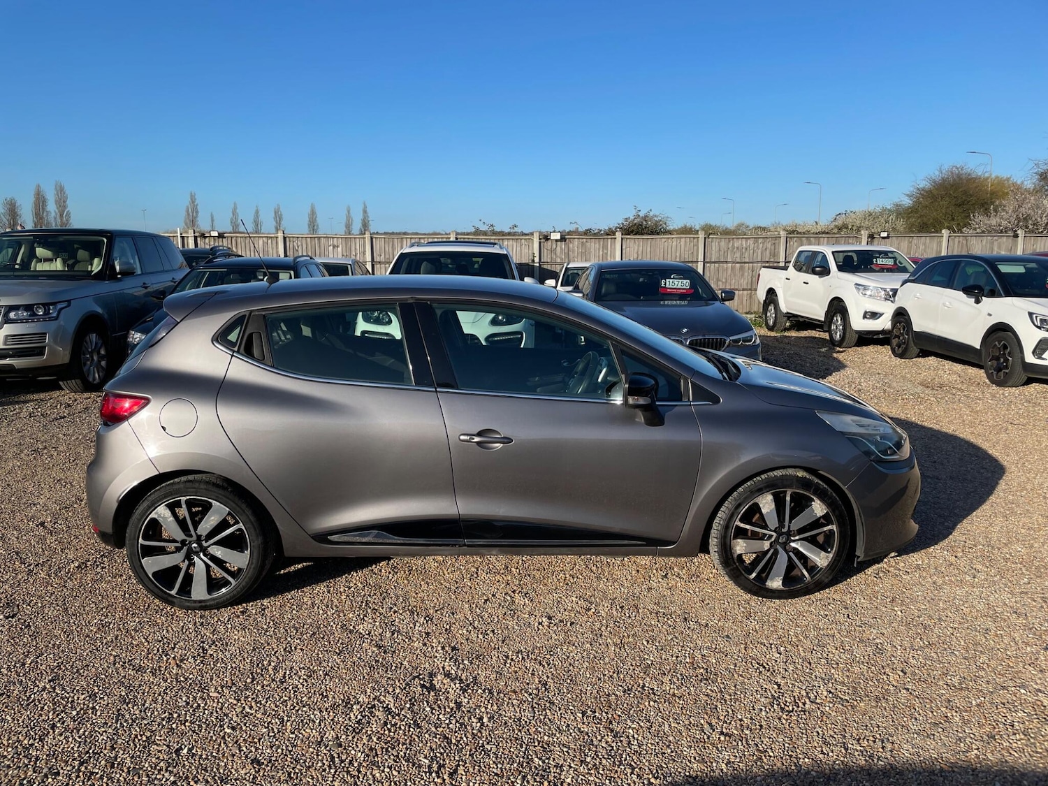 Used Renault Clio for sale - 77925759: Photo 6