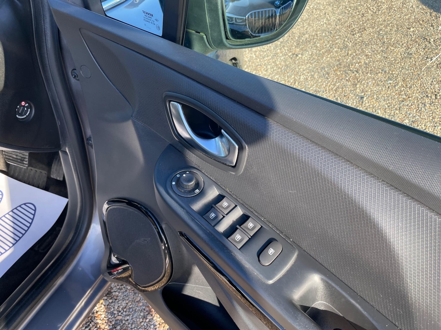 Used Renault Clio for sale - 77925759: Photo 8