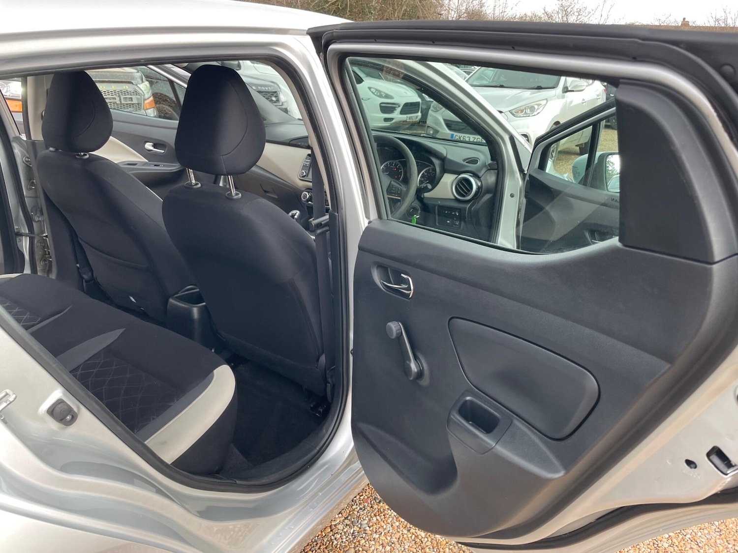 Used Nissan Micra 2017 for sale - 77510538: Photo 37