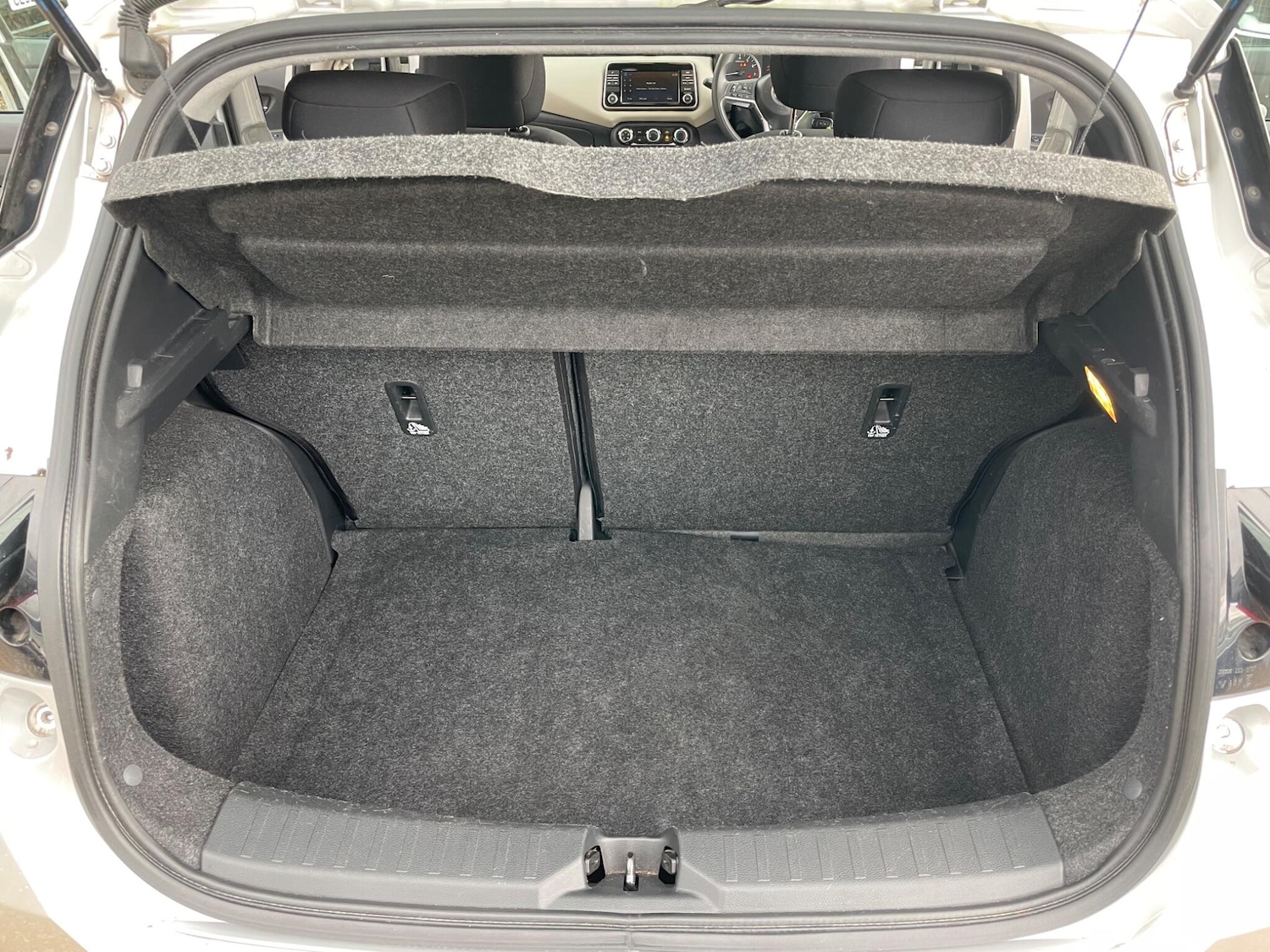 Used Nissan Micra 2017 for sale - 77510538: Photo 42