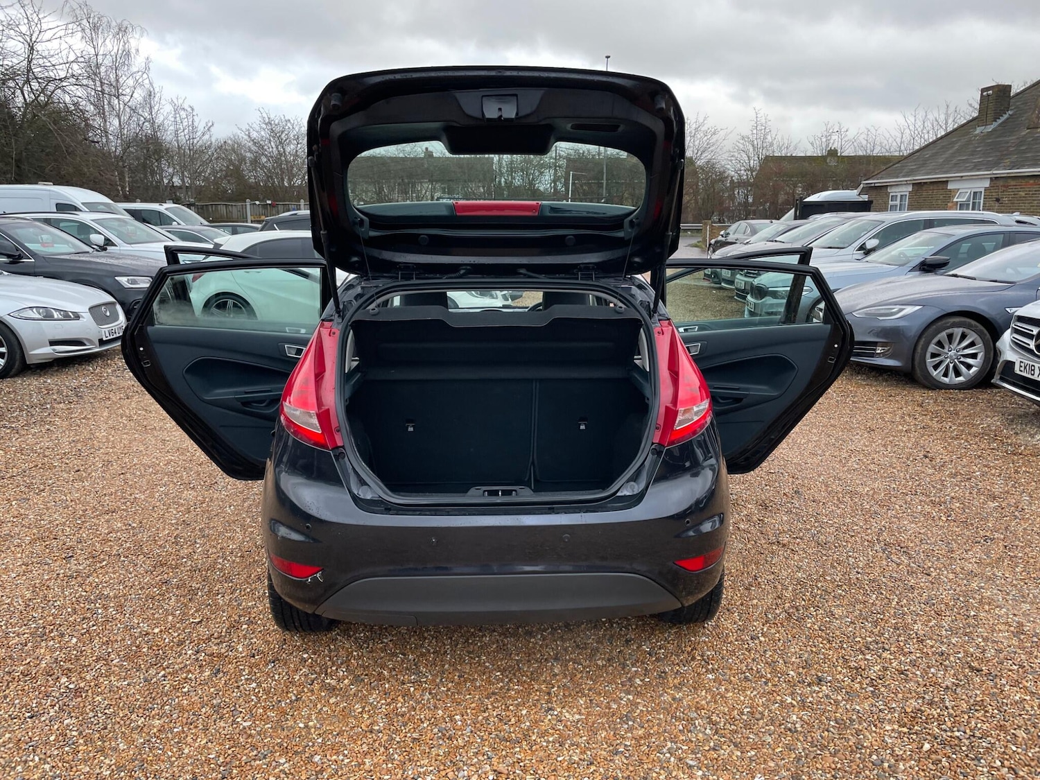 Used Ford Fiesta 2012 for sale - 77501829: Photo 30