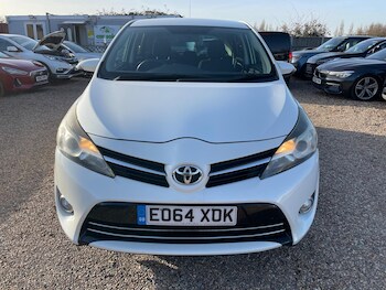 Used Toyota Verso 2014 for sale - 77670967: Photo