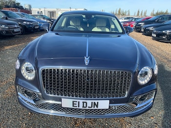 Used Bentley Flying Spur 2020 for sale - 77705369: Photo