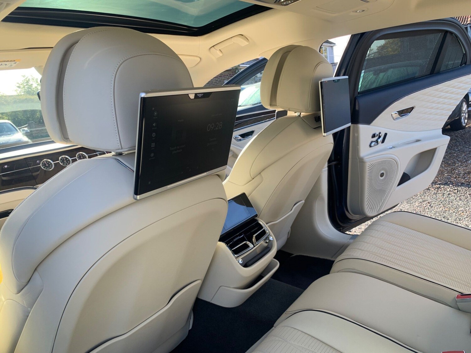 Used Bentley Flying Spur for sale - 77705369: Photo 65