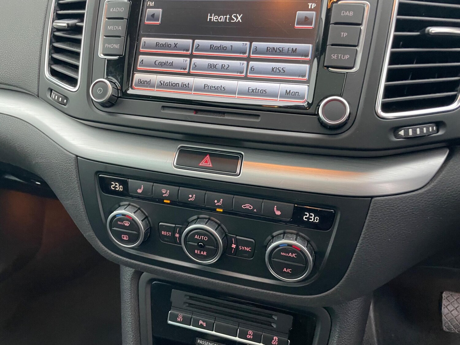 Used Volkswagen Sharan 2013 for sale - 77501805: Photo 10