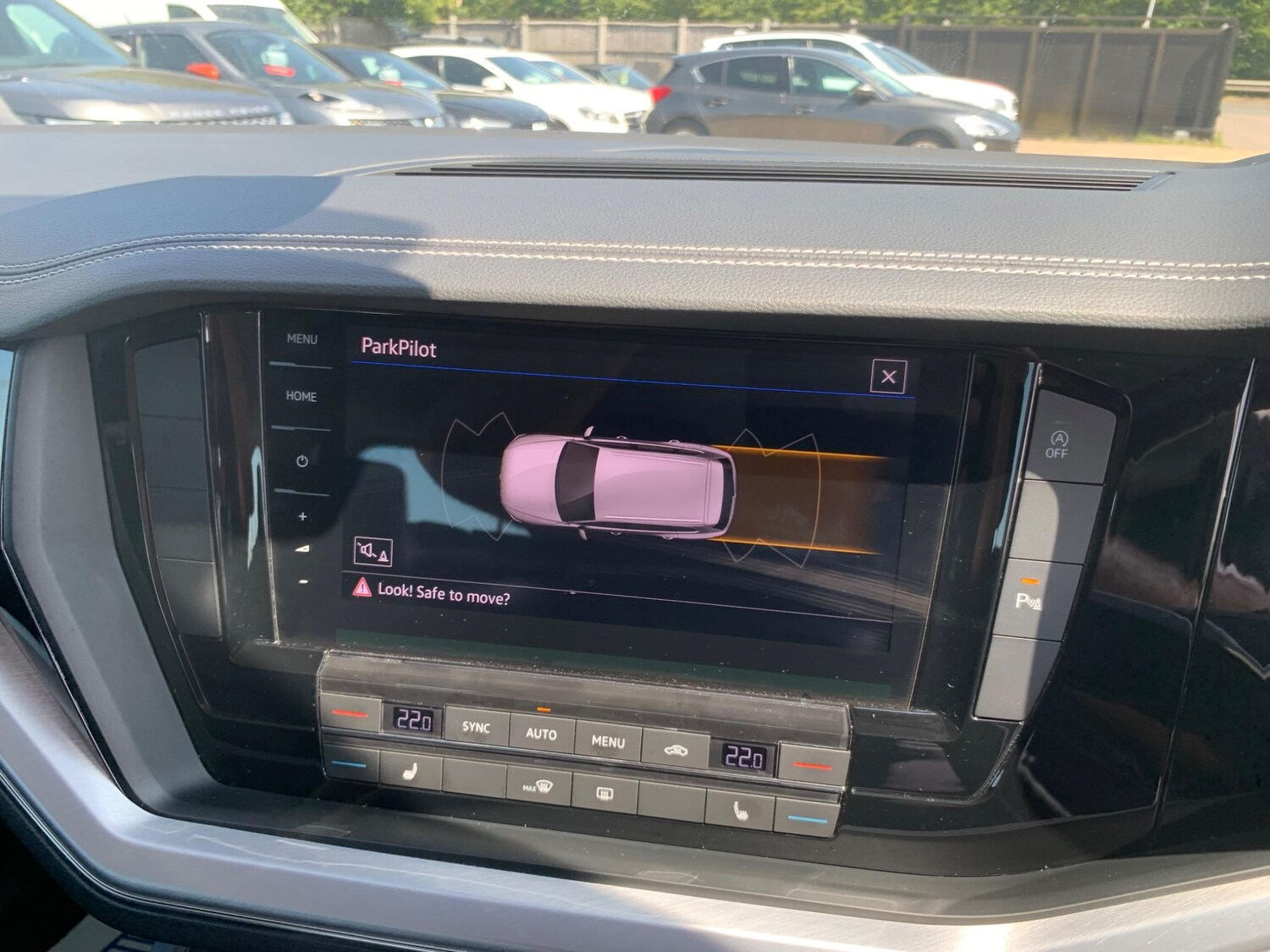 Used Volkswagen Touareg 2018 for sale - 77501819: Photo 19