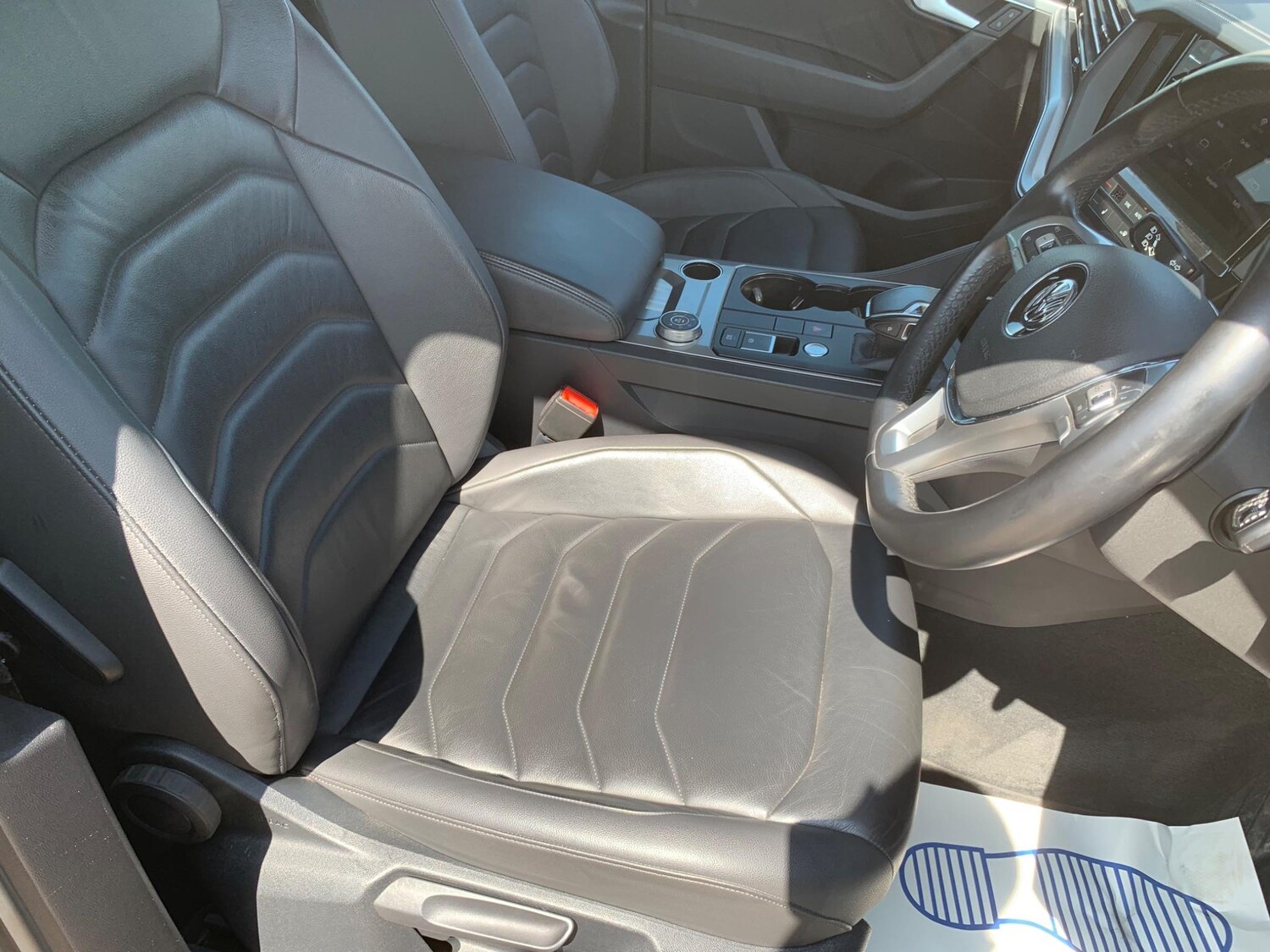 Used Volkswagen Touareg 2018 for sale - 77501819: Photo 29